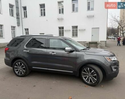 Сірий Форд Експлорер, об'ємом двигуна 3.5 л та пробігом 170 тис. км за 20640 $, фото 1 на Automoto.ua