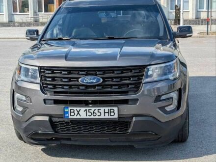 Серый Форд Эксплорер, объемом двигателя 3.5 л и пробегом 184 тыс. км за 18000 $, фото 1 на Automoto.ua