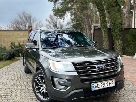 Серый Форд Эксплорер, объемом двигателя 3.5 л и пробегом 214 тыс. км за 19000 $, фото 1 на Automoto.ua