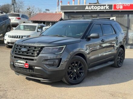 Форд Експлорер 2016 у Вінниці на Automoto.ua Сірий Форд Експлорер, об'ємом двигуна 3.5 л та пробігом 180 тис. км за 18490 $, фото 1 на Automoto.ua