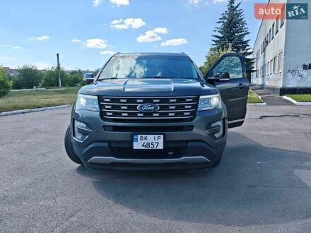 Сірий Форд Експлорер, об'ємом двигуна 2.3 л та пробігом 280 тис. км за 15400 $, фото 1 на Automoto.ua