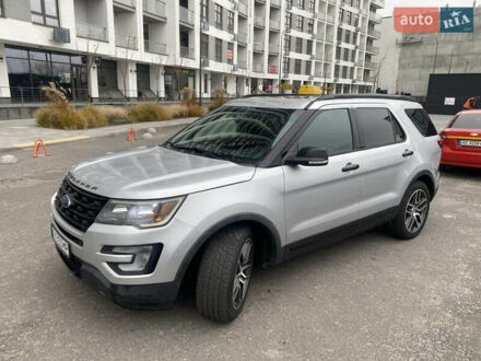 Серый Форд Эксплорер, объемом двигателя 3.5 л и пробегом 176 тыс. км за 18800 $, фото 1 на Automoto.ua