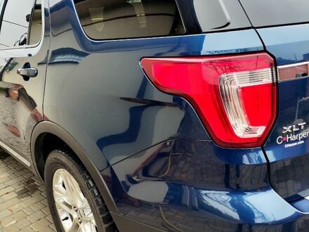 Серый Форд Эксплорер, объемом двигателя 3.5 л и пробегом 126 тыс. км за 18300 $, фото 1 на Automoto.ua