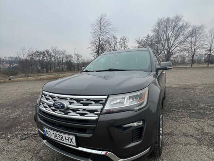 Серый Форд Эксплорер, объемом двигателя 3.5 л и пробегом 119 тыс. км за 18288 $, фото 1 на Automoto.ua