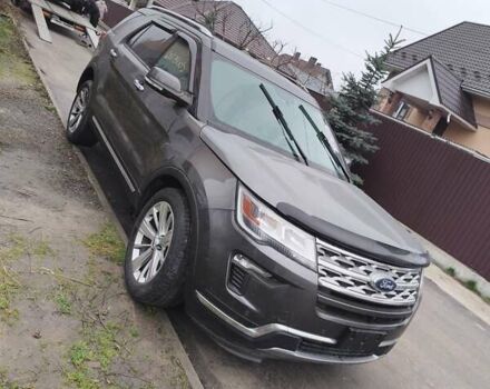 Серый Форд Эксплорер, объемом двигателя 3.5 л и пробегом 198 тыс. км за 14300 $, фото 1 на Automoto.ua