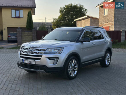 Форд Эксплорер 2018 в Стрые на Automoto.ua Серый Форд Эксплорер, объемом двигателя 3.5 л и пробегом 142 тыс. км за 19300 $, фото 1 на Automoto.ua