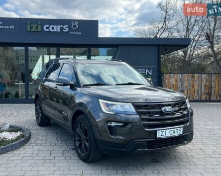 Серый Форд Эксплорер, объемом двигателя 3.5 л и пробегом 115 тыс. км за 19900 $, фото 1 на Automoto.ua