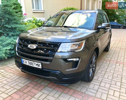 Форд Эксплорер 2019 в Киеве на Automoto.ua Серый Форд Эксплорер, объемом двигателя 3.5 л и пробегом 52 тыс. км за 25900 $, фото 1 на Automoto.ua