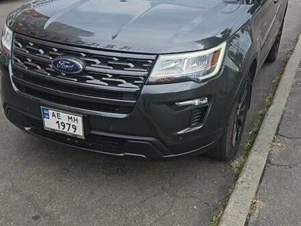 Форд Эксплорер 2019 в Днепре (Днепропетровске) на Automoto.ua Серый Форд Эксплорер, объемом двигателя 3.5 л и пробегом 142 тыс. км за 17800 $, фото 1 на Automoto.ua