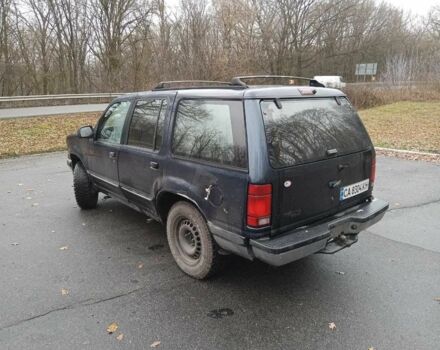 Синій Форд Експлорер, об'ємом двигуна 4 л та пробігом 250 тис. км за 1600 $, фото 3 на Automoto.ua