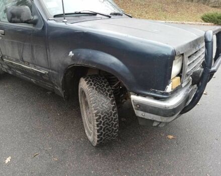 Синій Форд Експлорер, об'ємом двигуна 4 л та пробігом 250 тис. км за 1600 $, фото 4 на Automoto.ua