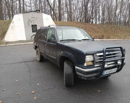 Синій Форд Експлорер, об'ємом двигуна 4 л та пробігом 250 тис. км за 1600 $, фото 1 на Automoto.ua