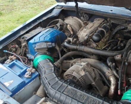 Синий Форд Эксплорер, объемом двигателя 0 л и пробегом 380 тыс. км за 2800 $, фото 7 на Automoto.ua