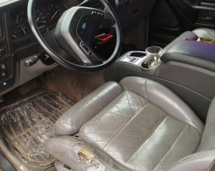 Синий Форд Эксплорер, объемом двигателя 0 л и пробегом 380 тыс. км за 2800 $, фото 6 на Automoto.ua