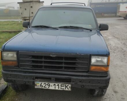 Синий Форд Эксплорер, объемом двигателя 0 л и пробегом 380 тыс. км за 2800 $, фото 3 на Automoto.ua