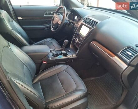 Синий Форд Эксплорер, объемом двигателя 3.5 л и пробегом 158 тыс. км за 18000 $, фото 8 на Automoto.ua