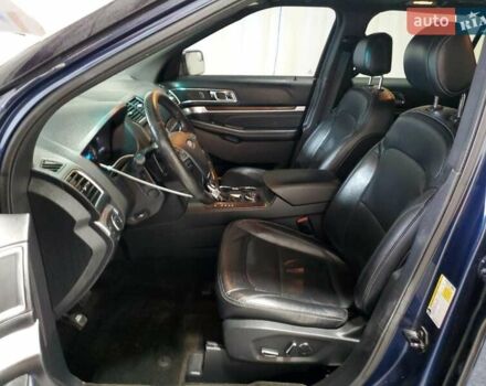 Синий Форд Эксплорер, объемом двигателя 3.5 л и пробегом 161 тыс. км за 2700 $, фото 6 на Automoto.ua