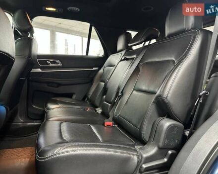 Синій Форд Експлорер, об'ємом двигуна 3.5 л та пробігом 232 тис. км за 15490 $, фото 37 на Automoto.ua