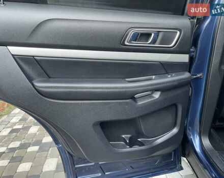 Синій Форд Експлорер, об'ємом двигуна 3.5 л та пробігом 205 тис. км за 16900 $, фото 60 на Automoto.ua