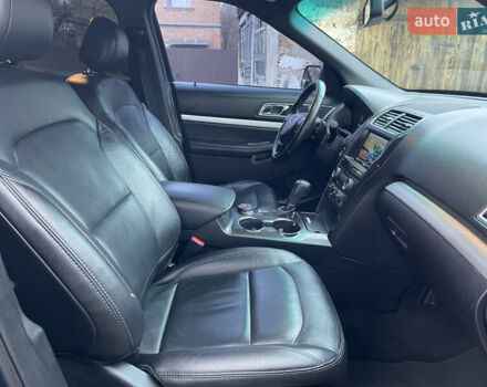 Синій Форд Експлорер, об'ємом двигуна 3.5 л та пробігом 205 тис. км за 16900 $, фото 46 на Automoto.ua