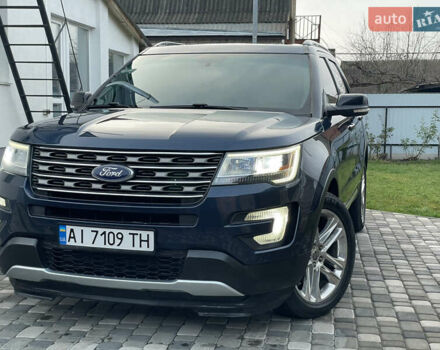 Синій Форд Експлорер, об'ємом двигуна 3.5 л та пробігом 205 тис. км за 16900 $, фото 1 на Automoto.ua