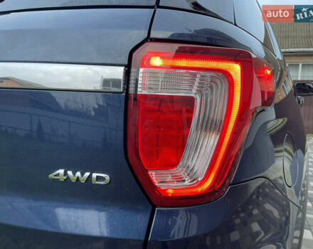 Синій Форд Експлорер, об'ємом двигуна 3.5 л та пробігом 205 тис. км за 16900 $, фото 27 на Automoto.ua