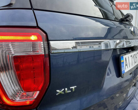 Синій Форд Експлорер, об'ємом двигуна 3.5 л та пробігом 205 тис. км за 16900 $, фото 28 на Automoto.ua