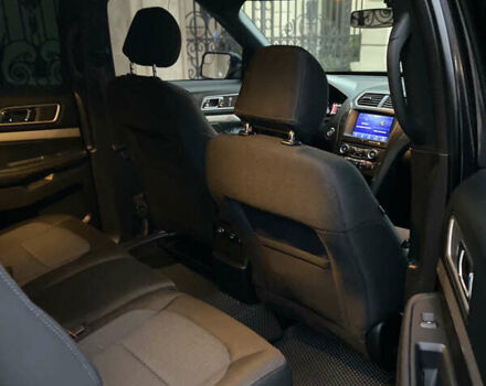 Синій Форд Експлорер, об'ємом двигуна 2.3 л та пробігом 167 тис. км за 13700 $, фото 22 на Automoto.ua