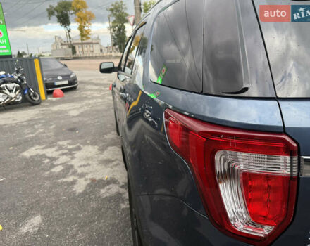 Синий Форд Эксплорер, объемом двигателя 3.5 л и пробегом 121 тыс. км за 23700 $, фото 7 на Automoto.ua