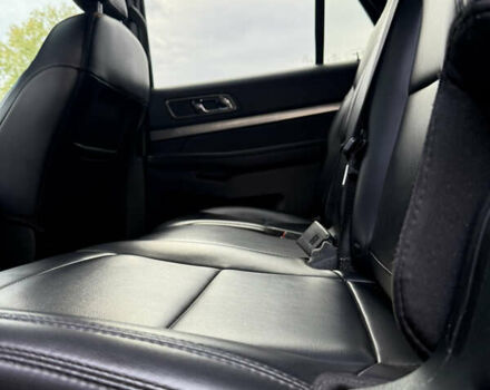 Синий Форд Эксплорер, объемом двигателя 3.5 л и пробегом 121 тыс. км за 23700 $, фото 18 на Automoto.ua