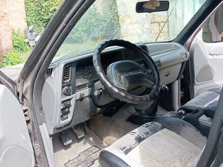 Форд Експлорер 1994 у Ахтырке на Automoto.ua Синій Форд Експлорер, об'ємом двигуна 3.96 л та пробігом 225 тис. км за 4100 $, фото 1 на Automoto.ua