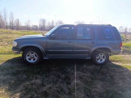 Синий Форд Эксплорер, объемом двигателя 4.2 л и пробегом 246 тыс. км за 4500 $, фото 1 на Automoto.ua