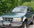 Зелений Форд Експлорер, об'ємом двигуна 4 л та пробігом 327 тис. км за 4800 $, фото 1 на Automoto.ua