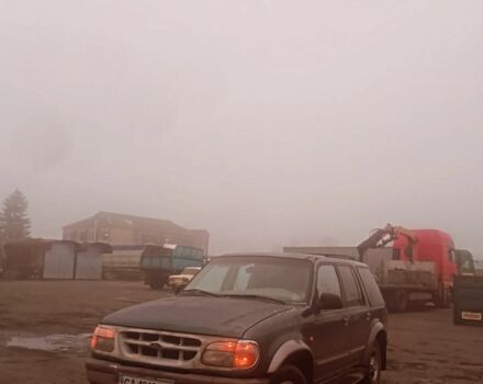 Зеленый Форд Эксплорер, объемом двигателя 4 л и пробегом 1 тыс. км за 1650 $, фото 2 на Automoto.ua