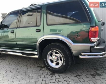 Зеленый Форд Эксплорер, объемом двигателя 3.96 л и пробегом 320 тыс. км за 6800 $, фото 3 на Automoto.ua