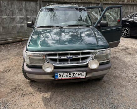 Зеленый Форд Эксплорер, объемом двигателя 3.96 л и пробегом 250 тыс. км за 3500 $, фото 1 на Automoto.ua