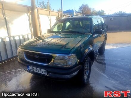 Зеленый Форд Эксплорер, объемом двигателя 4 л и пробегом 224 тыс. км за 3500 $, фото 1 на Automoto.ua