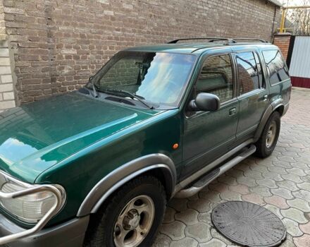 Зеленый Форд Эксплорер, объемом двигателя 4 л и пробегом 130 тыс. км за 5600 $, фото 1 на Automoto.ua