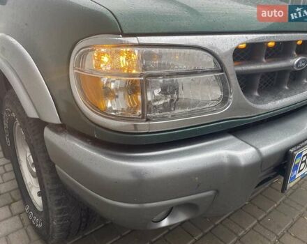 Зеленый Форд Эксплорер, объемом двигателя 3.96 л и пробегом 320 тыс. км за 6800 $, фото 1 на Automoto.ua