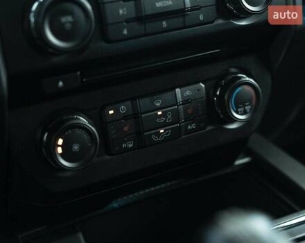 Белый Форд Ф-150, объемом двигателя 2.7 л и пробегом 89 тыс. км за 29900 $, фото 32 на Automoto.ua