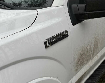 Білий Форд Ф-150, об'ємом двигуна 2.69 л та пробігом 118 тис. км за 29999 $, фото 4 на Automoto.ua