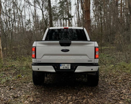 Білий Форд Ф-150, об'ємом двигуна 2.69 л та пробігом 118 тис. км за 29999 $, фото 7 на Automoto.ua