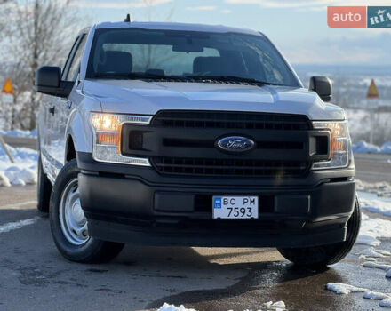 Белый Форд Ф-150, объемом двигателя 2.7 л и пробегом 46 тыс. км за 24000 $, фото 4 на Automoto.ua