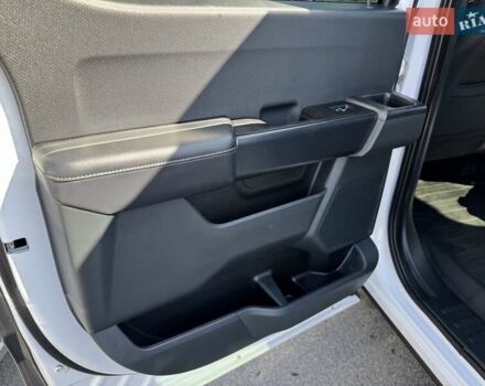 Белый Форд Ф-150, объемом двигателя 5.04 л и пробегом 57 тыс. км за 57000 $, фото 13 на Automoto.ua