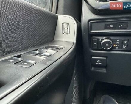 Белый Форд Ф-150, объемом двигателя 5.04 л и пробегом 57 тыс. км за 57000 $, фото 33 на Automoto.ua