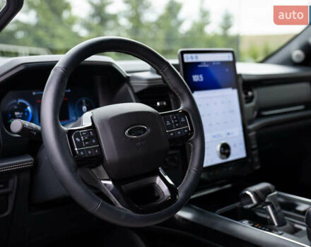 Форд Ф-150 2023 в Тернополе на Automoto.ua Белый Форд Ф-150, объемом двигателя 0 л и пробегом 39 тыс. км за 70000 $, фото 17 на Automoto.ua