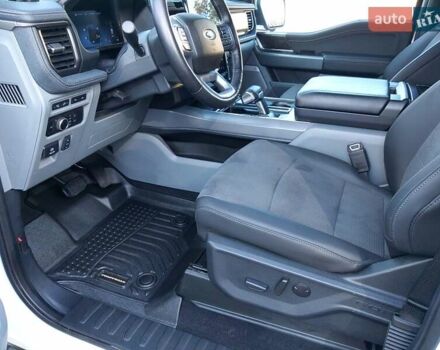 Білий Форд Ф-150, об'ємом двигуна 0 л та пробігом 9 тис. км за 48900 $, фото 23 на Automoto.ua