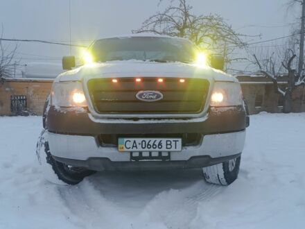 Білий Форд Ф-150, об'ємом двигуна 4.2 л та пробігом 160 тис. км за 9000 $, фото 1 на Automoto.ua