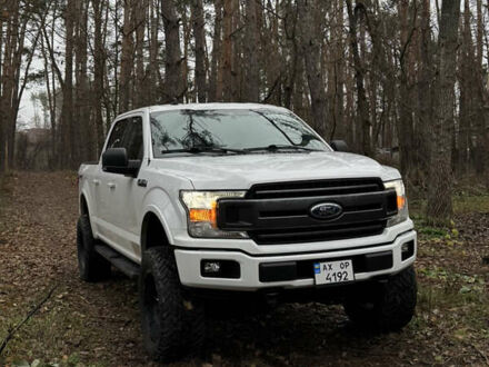 Білий Форд Ф-150, об'ємом двигуна 2.69 л та пробігом 118 тис. км за 29999 $, фото 1 на Automoto.ua