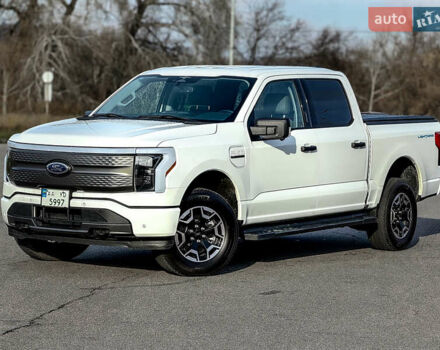 Білий Форд Ф-150, об'ємом двигуна 0 л та пробігом 14 тис. км за 45900 $, фото 1 на Automoto.ua